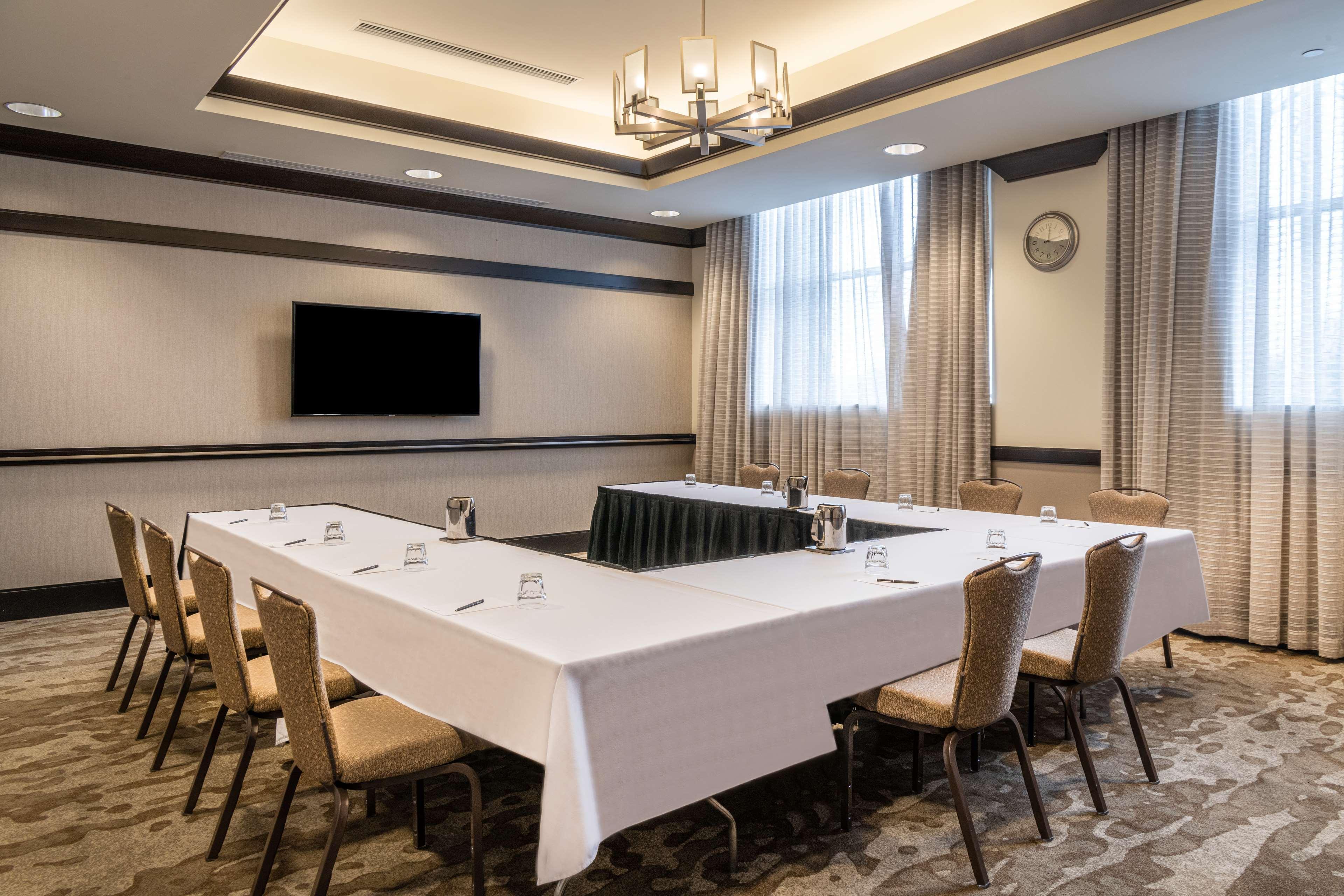 Готель Hilton Columbus/Polaris Екстер'єр фото