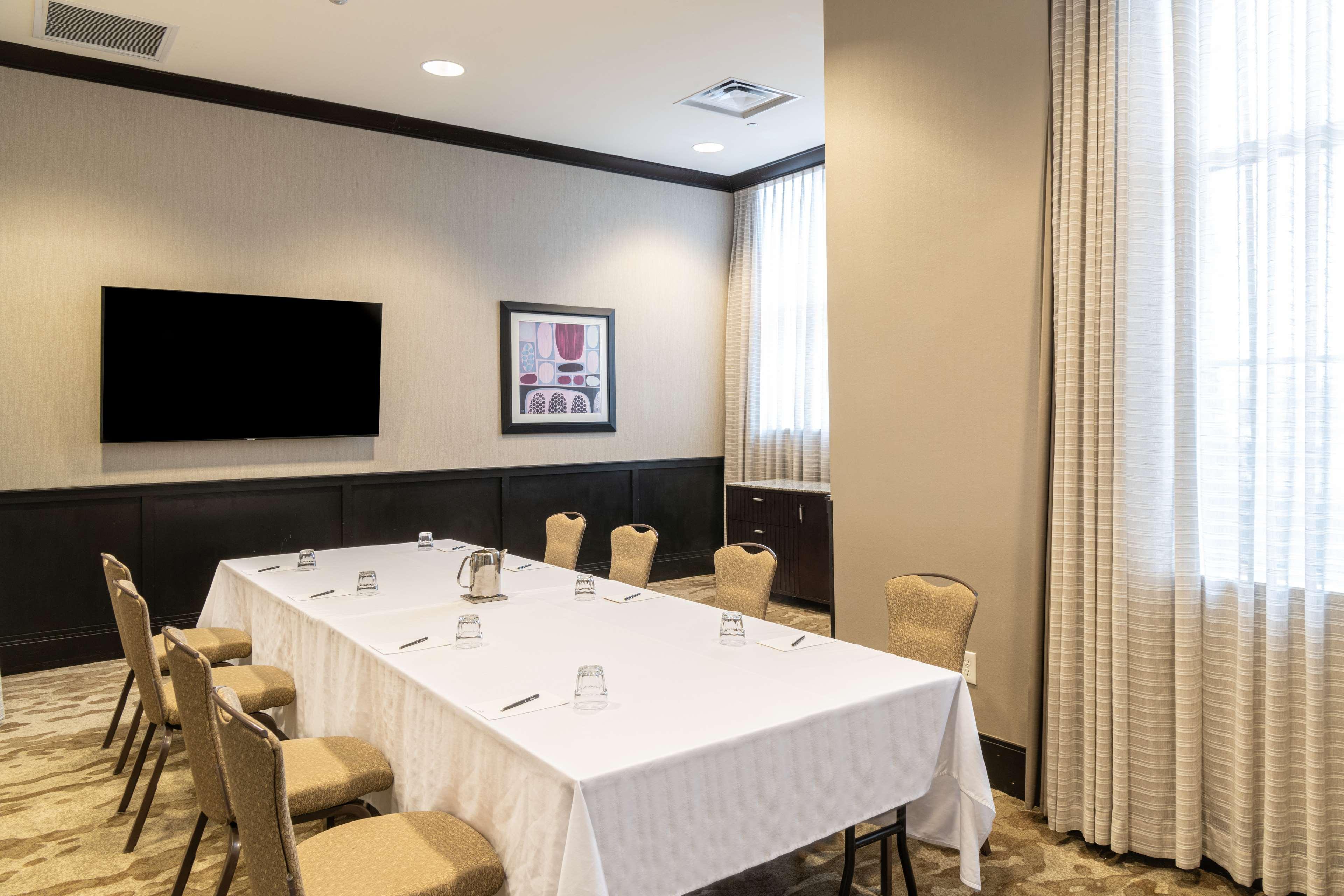 Готель Hilton Columbus/Polaris Екстер'єр фото